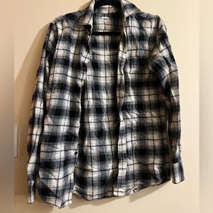 Uniqlo flannel button up shirt